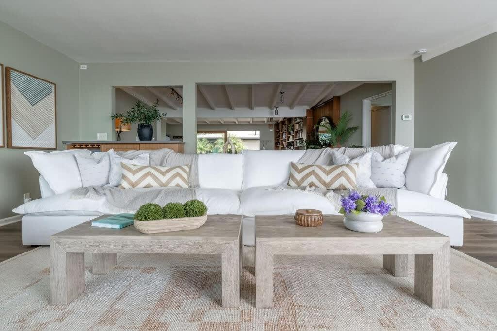 Holiday home Perched Ocean Paradise