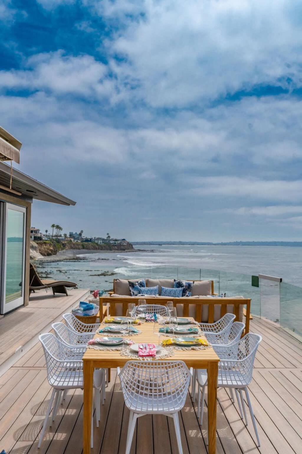 Holiday home Perched Ocean Paradise